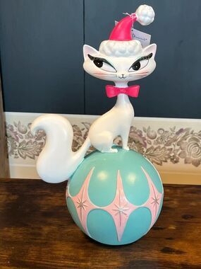 December Diamonds Miss Fluff Swanky Christmas Kitty Ornament 12”
